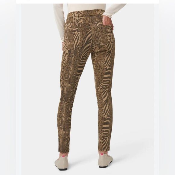 Chico's Performance Stretch Pants Brown Animal Print Small or Size 1 NWT - Picture 7 of 7